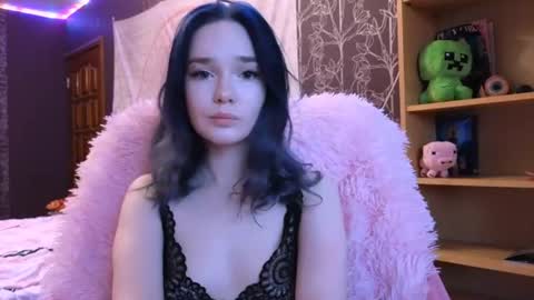 Snapshot of baby_onface chatting on June 12, 4:50 pm Alice online show from June 12, 4:50 pm