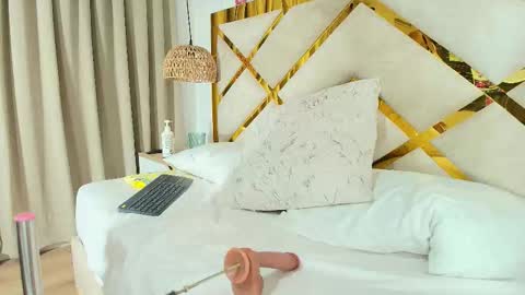 baby_scarleth_ online show from December 17, 4:51 am