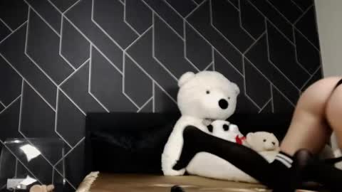 babyy online show from June 4, 6:58 pm