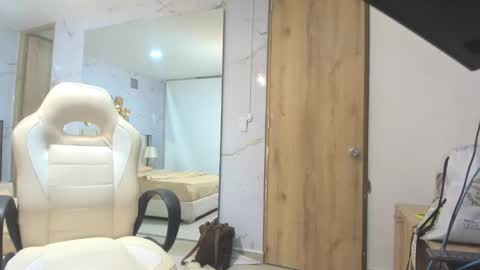 ANGEL online show from September 29, 10:31 am