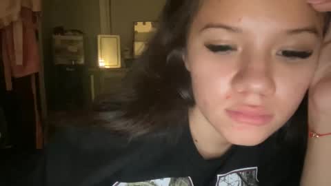 babyaves online show from May 21, 6:09 am