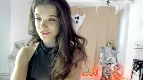 Snapshot of babyaylin chatting on October 25, 5:37 am Aylin online show from October 25, 5:37 am