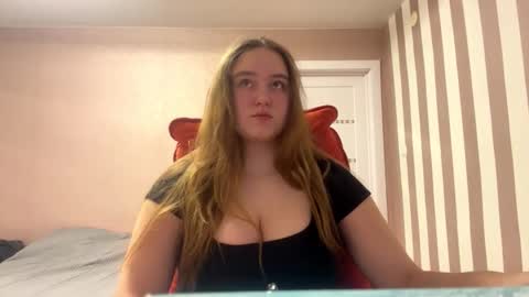 Snapshot of babyblissxx chatting on January 13, 10:26 pm Katerina online show from January 13, 10:26 pm