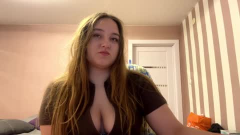 Snapshot of babyblissxx chatting on May 29, 10:52 pm Katerina online show from May 29, 10:52 pm