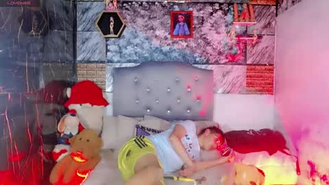 babycharol01 online show from June 19, 6:18 am