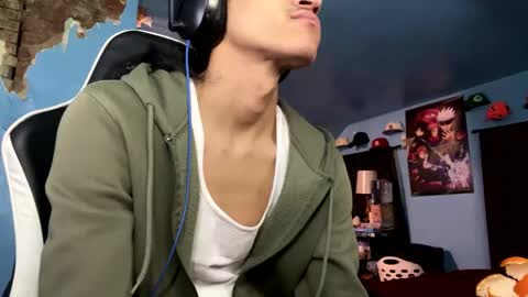 babyD online show from December 19, 8:23 am