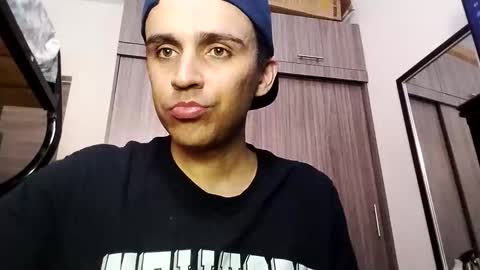 Snapshot of babydarkpink chatting on November 2, 9:17 pm Dani online show from November 2, 9:17 pm