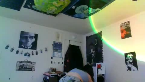 Snapshot of babydollalexiss chatting on November 20, 1:06 am babydollalexiss online show from November 20, 1:06 am