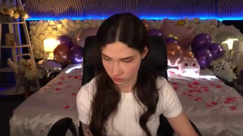 Snapshot of babyflowerr chatting on February 8, 8:12 pm Sasha online show from February 8, 8:12 pm