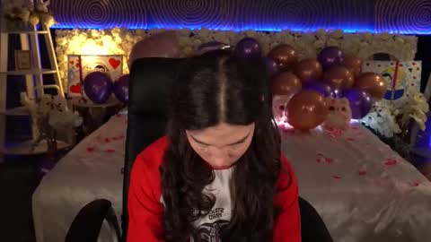 Snapshot of babyflowerr chatting on February 13, 8:05 pm Sasha online show from February 13, 8:05 pm