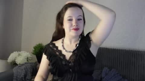Snapshot of babyhotgirlq chatting on February 24, 7:23 pm Babyhotgirlq online show from February 24, 7:23 pm