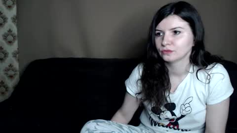 babykaten online show from October 4, 7:23 pm