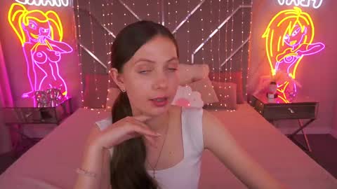 Lady Vi online show from May 23, 1:37 pm
