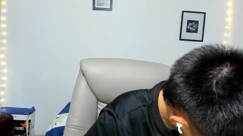 babymaik online show from November 12, 6:25 am