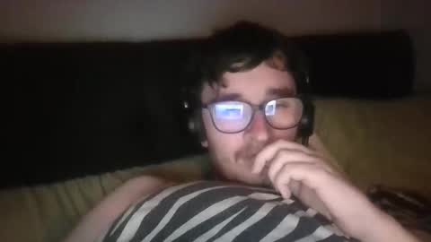 Snapshot of babyrandy1997 chatting on October 15, 7:36 pm babyrandy1997 online show from October 15, 7:36 pm