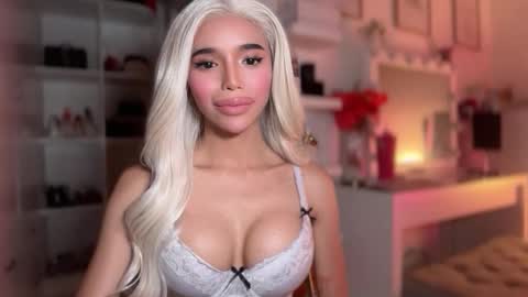 babysabrinaxx online show from February 19, 10:39 pm