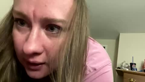 Snapshot of babyslut03_23 chatting on May 10, 6:29 am babyslut03_23 online show from May 10, 6:29 am