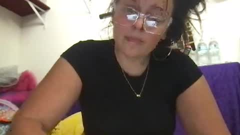 Snapshot of babyyky chatting on July 16, 5:19 pm babyyky online show from July 16, 5:19 pm