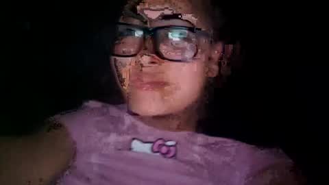 Snapshot of babyymango_ chatting on December 16, 4:45 am Gisselle online show from December 16, 4:45 am