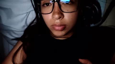 Snapshot of babyymango_ chatting on February 5, 6:04 pm Gisselle online show from February 5, 6:04 pm