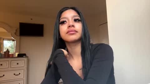 babyynaughty online show from November 12, 11:14 pm