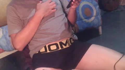 Snapshot of babyyourearichman chatting on January 11, 2:49 am babyyourearichman online show from January 11, 2:49 am