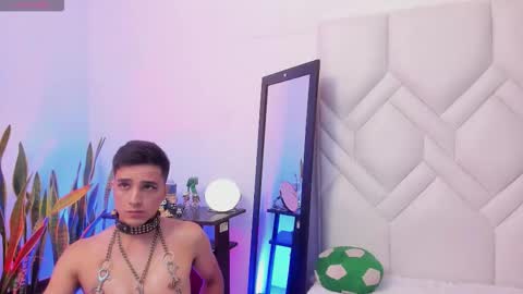 bad_boy_21_ online show from March 5, 5:36 am