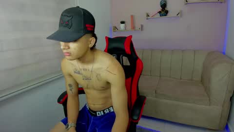 Snapshot of bad_boy__777 chatting on February 14, 12:47 pm bad_boy__777 online show from February 14, 12:47 pm