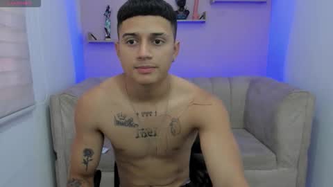 Snapshot of bad_boy__777 chatting on September 8, 6:40 pm bad_boy__777 online show from September 8, 6:40 pm