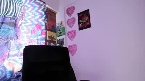 Snapshot of bad_cherry chatting on May 4, 3:52 pm Bratty Lanita - independent online show from May 4, 3:52 pm