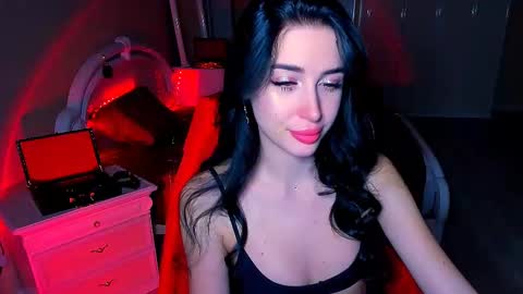 Miss Desire...do you remember online show from December 14, 3:36 pm