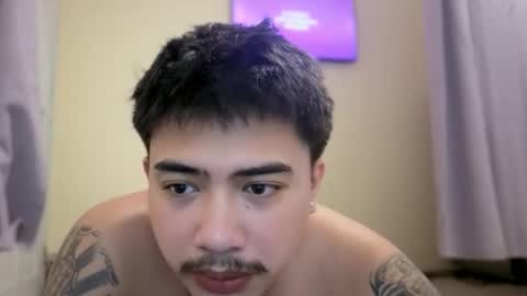 Snapshot of badboy_hanns chatting on October 2, 7:21 pm HANNS online show from October 2, 7:21 pm