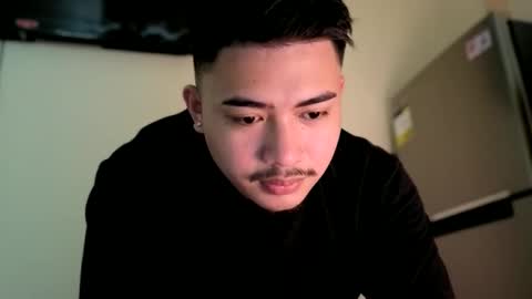 Snapshot of badboy_hanns chatting on October 9, 7:28 am HANNS online show from October 9, 7:28 am