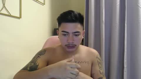 Snapshot of badboy_hanns chatting on October 13, 9:20 am HANNS online show from October 13, 9:20 am