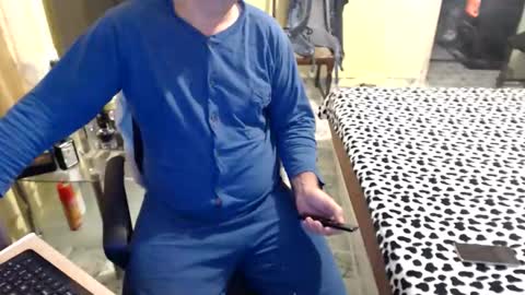 Snapshot of badbulgaro chatting on February 3, 1:59 am badbulgaro online show from February 3, 1:59 am