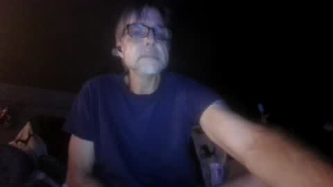 Snapshot of badd181706 chatting on August 5, 9:23 am badd181706 online show from August 5, 9:23 am