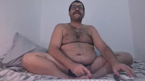 Snapshot of baddaddybrasil chatting on February 4, 12:27 am Baddaddybrazil online show from February 4, 12:27 am