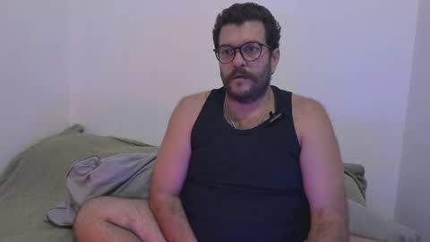 Snapshot of baddaddybrasil chatting on April 19, 1:27 am Baddaddybrazil online show from April 19, 1:27 am