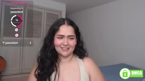 Snapshot of baddie_maddie_ chatting on February 24, 5:05 am want custom text me through my snap 3 online show from February 24, 5:05 am