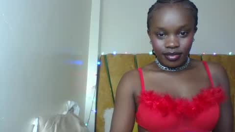 Snapshot of badgal_riri254 chatting on January 7, 2:20 am Youngmiss online show from January 7, 2:20 am