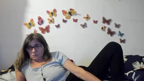 Gina online show from January 3, 7:29 pm