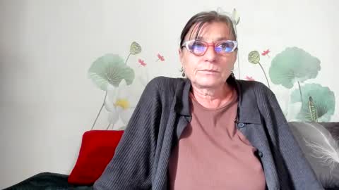 Gina online show from October 1, 10:21 am