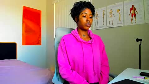 Snapshot of badgurldnay chatting on September 25, 8:12 pm badgurldnay online show from September 25, 8:12 pm