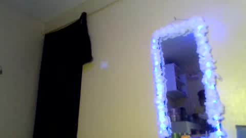 Lily. online show from November 6, 8:10 pm