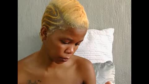 Lily online show from November 14, 10:58 am