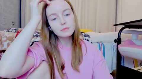 Alice online show from December 21, 6:04 pm