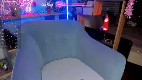 Snapshot of baenova chatting on December 17, 7:04 pm Molly links in bio online show from December 17, 7:04 pm