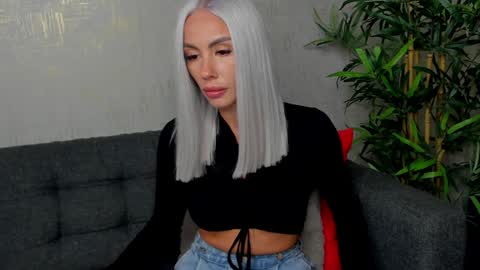 Snapshot of bailey_rush chatting on December 23, 3:07 am bailey_rush online show from December 23, 3:07 am