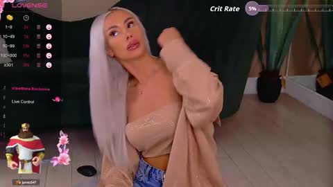 Snapshot of bailey_rush chatting on September 17, 4:08 pm bailey_rush online show from September 17, 4:08 pm