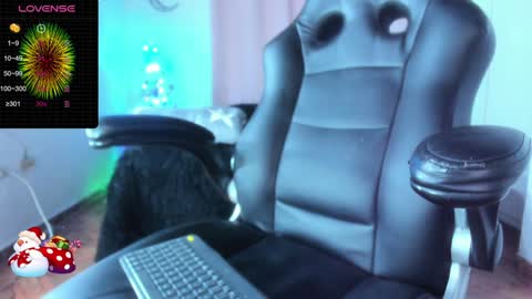 Snapshot of baileyadamss chatting on December 19, 3:40 am IM BAILEY online show from December 19, 3:40 am